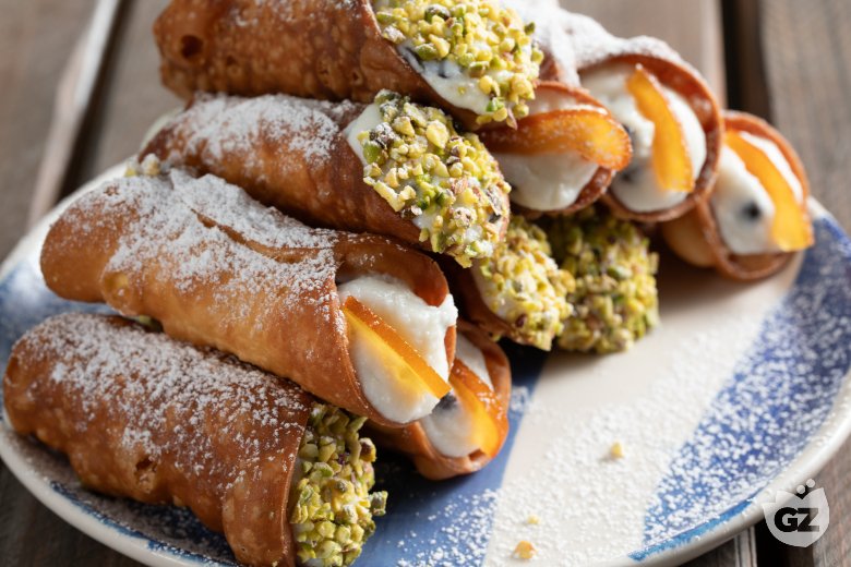 Sicilian Cannoli