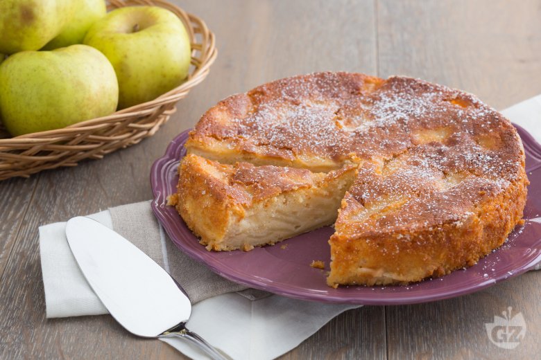 Apple cake