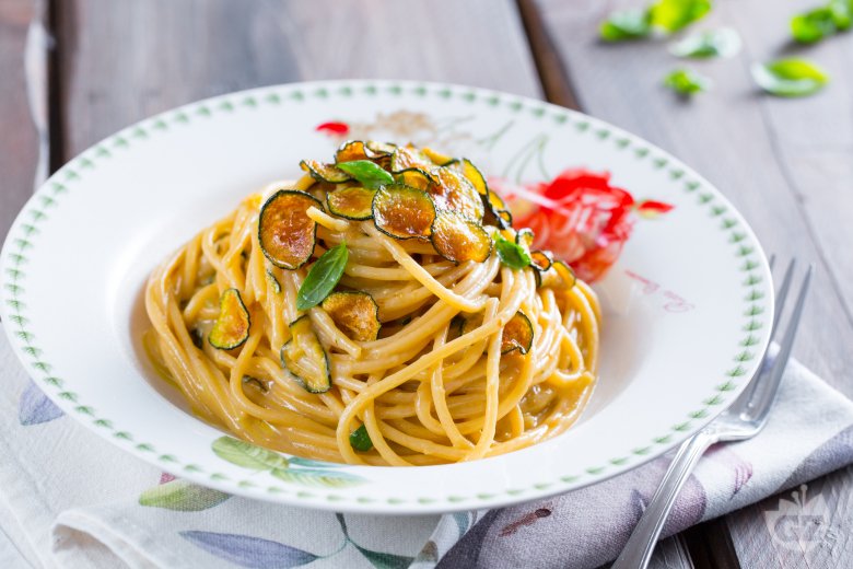Spaghetti alla Nerano (spaghetti with zucchini)