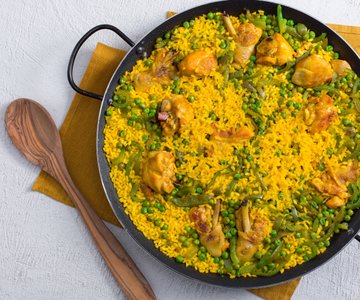 Chicken, Pepper, and Pea Paella