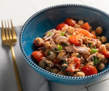 Chickpea and Tuna Salad