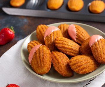 Strawberry Madeleines