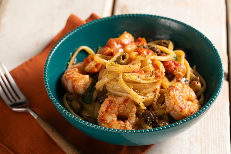 Linguine with Prawns, Cherry Tomatoes, and Lemon