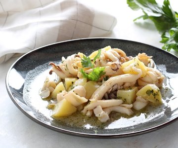 Cuttlefish Stew without Tomato