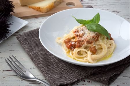 Spaghetti with Cheese, Pepper, and Sea Urchins