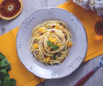 Orange spaghetti with anchovies