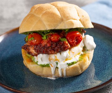 Sandwich with Octopus and Burrata