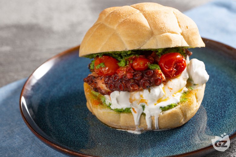 Sandwich with Octopus and Burrata