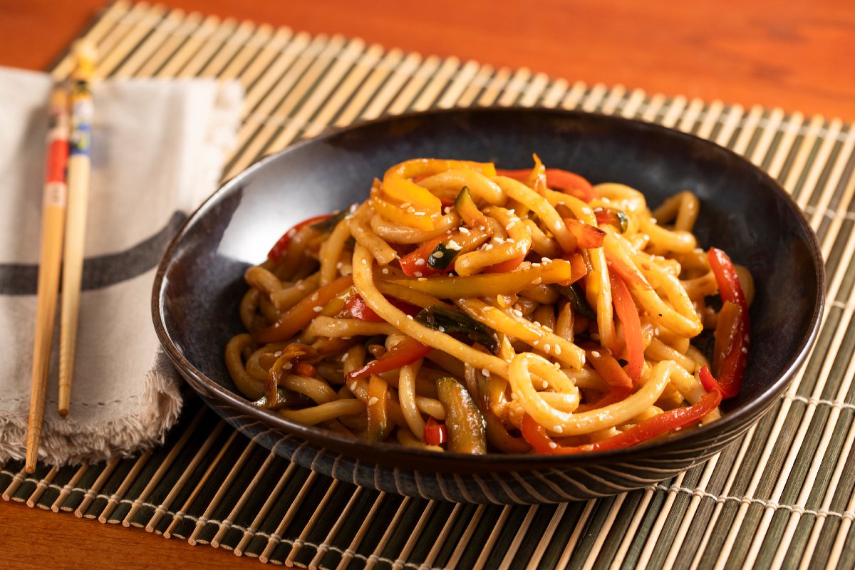 Udon with vegetables