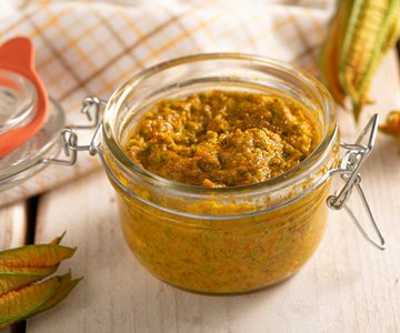 Pesto with Zucchini Flowers