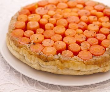 Upside-down Carrot and Onion Cake