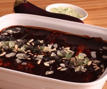 Eggplants with chocolate
