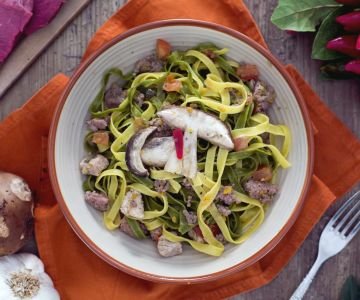 Straw and Hay with Mixed Meats and Mushrooms