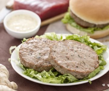 Tuna burger with orange and ginger