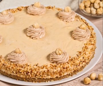 Caramel and Hazelnut Cheesecake