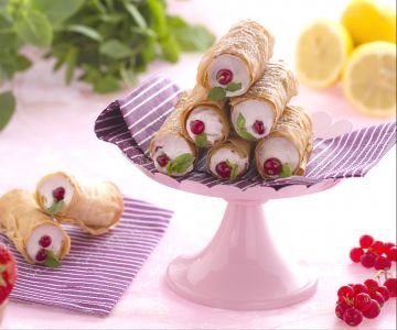 Phyllo dough cannoli with red fruit meringue