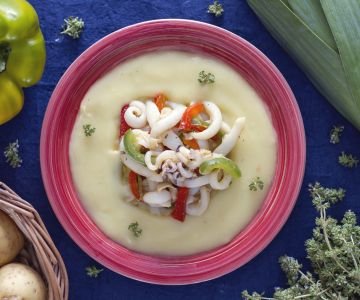 Potato cream with cuttlefish