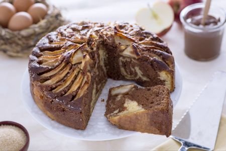 Apple and Nutella Cake