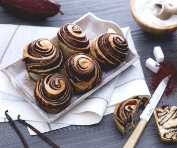 Variegated Cocoa Brioches