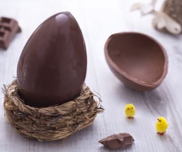 Milk Chocolate Easter Egg