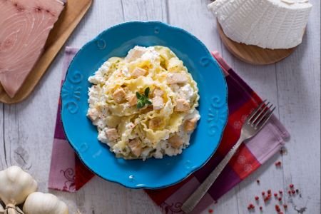 Reginette with ricotta cream and swordfish dice