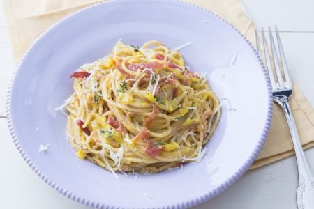 Pasta with Yellow Zucchini Cream and Ham