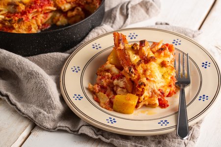 Pasta and potatoes alla tiella