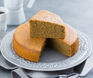 Hot milk and coffee cake