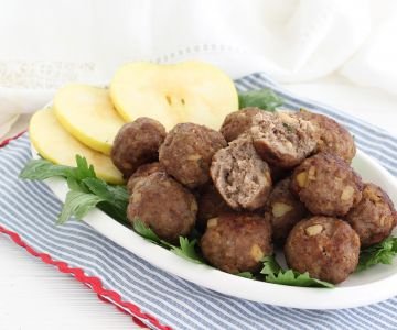 Meatballs with Meat and Apples