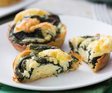 Mini omelettes with black cabbage