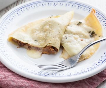 Savory crepes with chanterelles and bacon