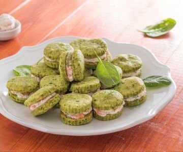 Spinach Cookies with Salmon Cream