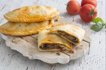 ‘Mpanate filled with caponata