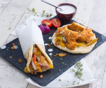Pita with fried chicken
