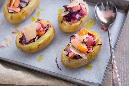 Roasted potatoes with apples, oranges and Grana Padano