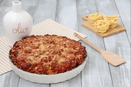 Nests of tagliatelle with sausage ragù