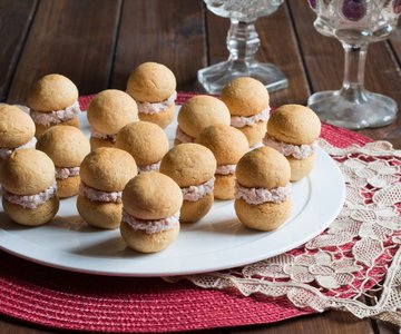 Lady's Kisses with Mortadella