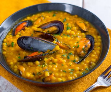 Fregola with pumpkin and mussels