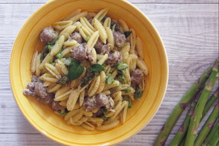 Sardinian gnocchetti with sausage and asparagus