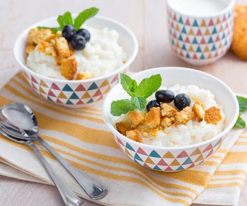 Rice pudding and cookies