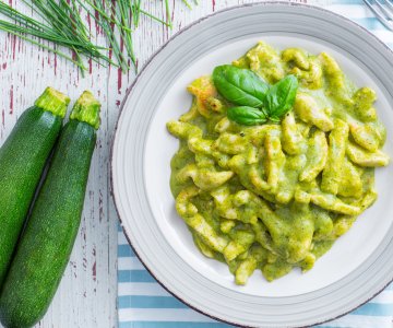 Chicken with Zucchini Cream