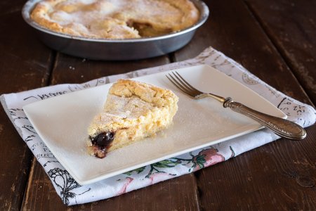 Classic pasticciotto cake