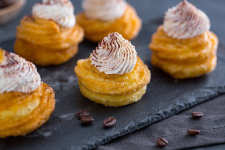 Zeppole with mascarpone cream and coffee