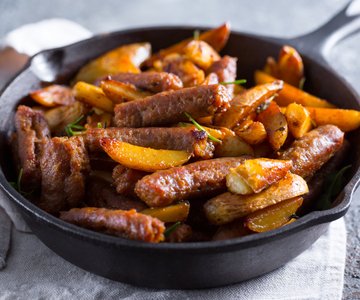 Sausage and Potatoes with Beer