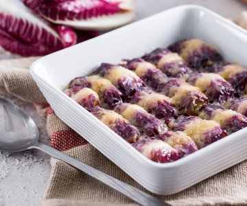 Radicchio rolls with champignon mushrooms and Superior Bergkase