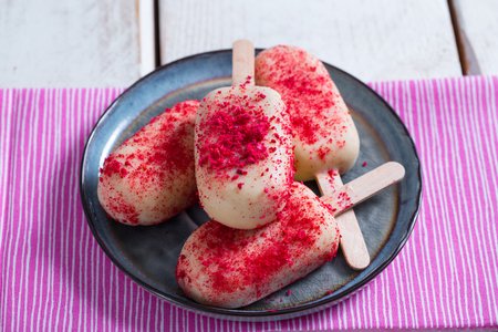 Raspberry and Chocolate Popsicles