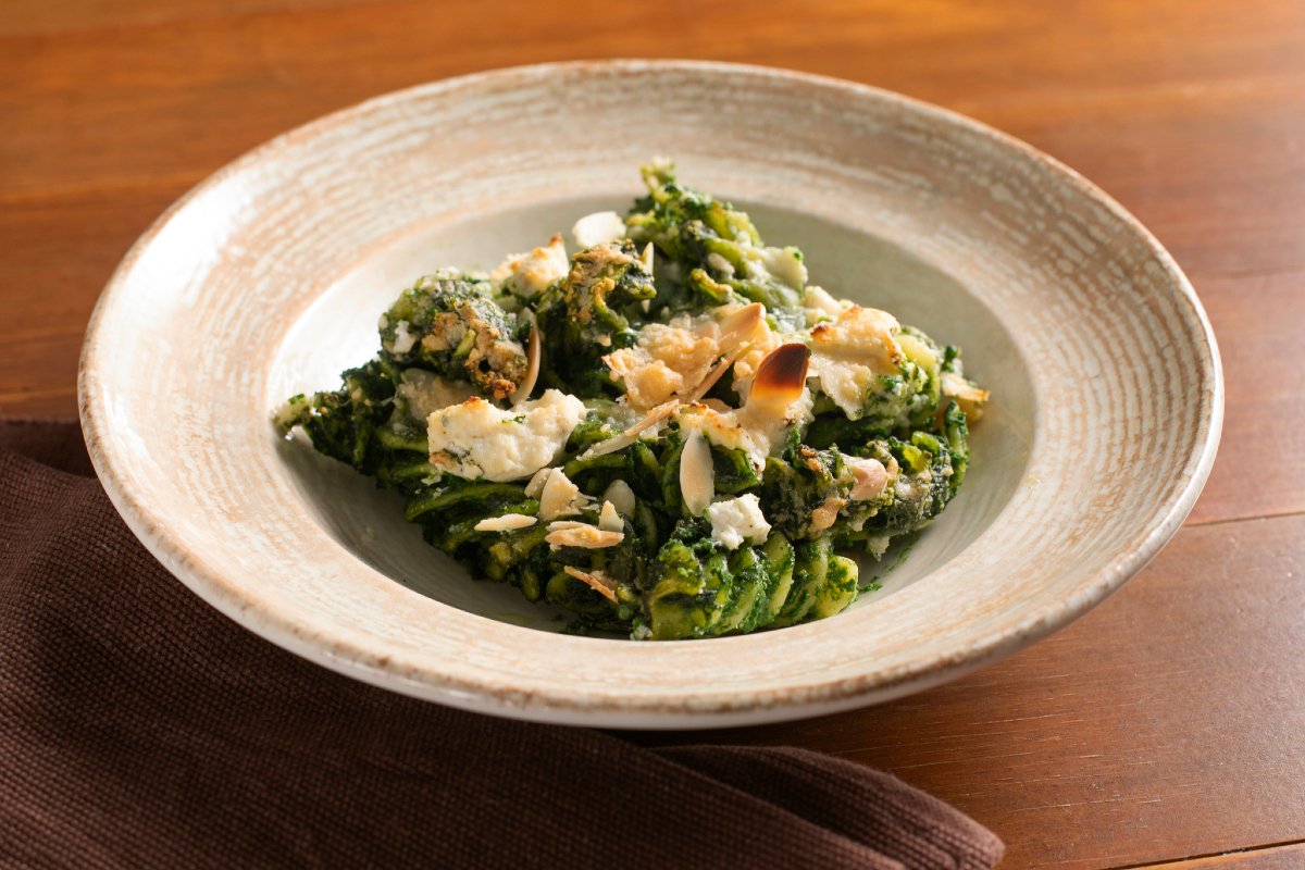 Baked pasta with spinach and ricotta