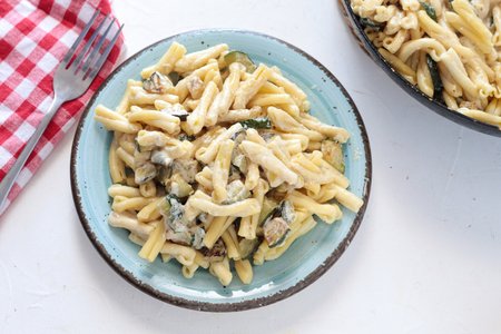 Pasta with robiola and zucchini