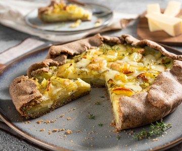 Galette with potatoes and cheese