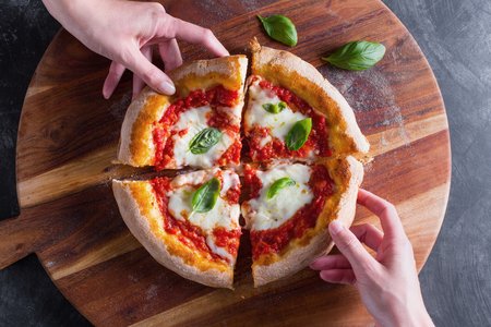 Simple margherita pizza